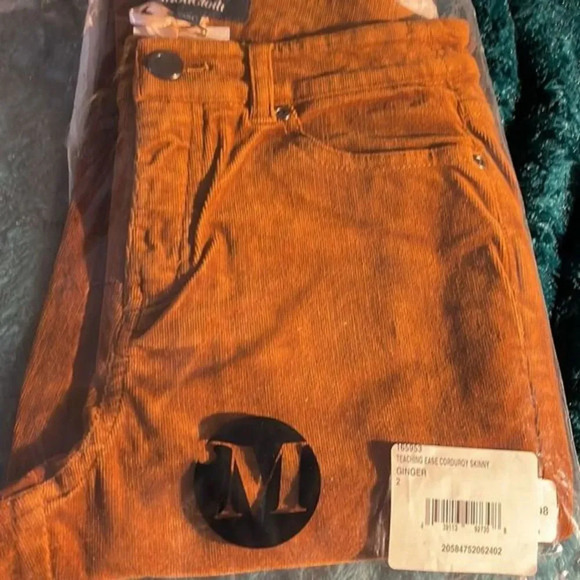 MODCLOTH Teaching Ease Skinny Corduroy Pants - Picture 8 of 9
